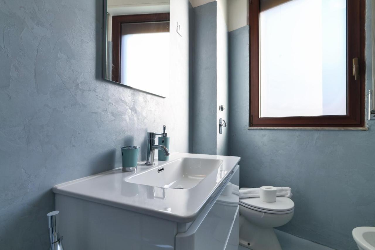 Primopiano - Valparaiso Apartment มิลาน ภายนอก รูปภาพ